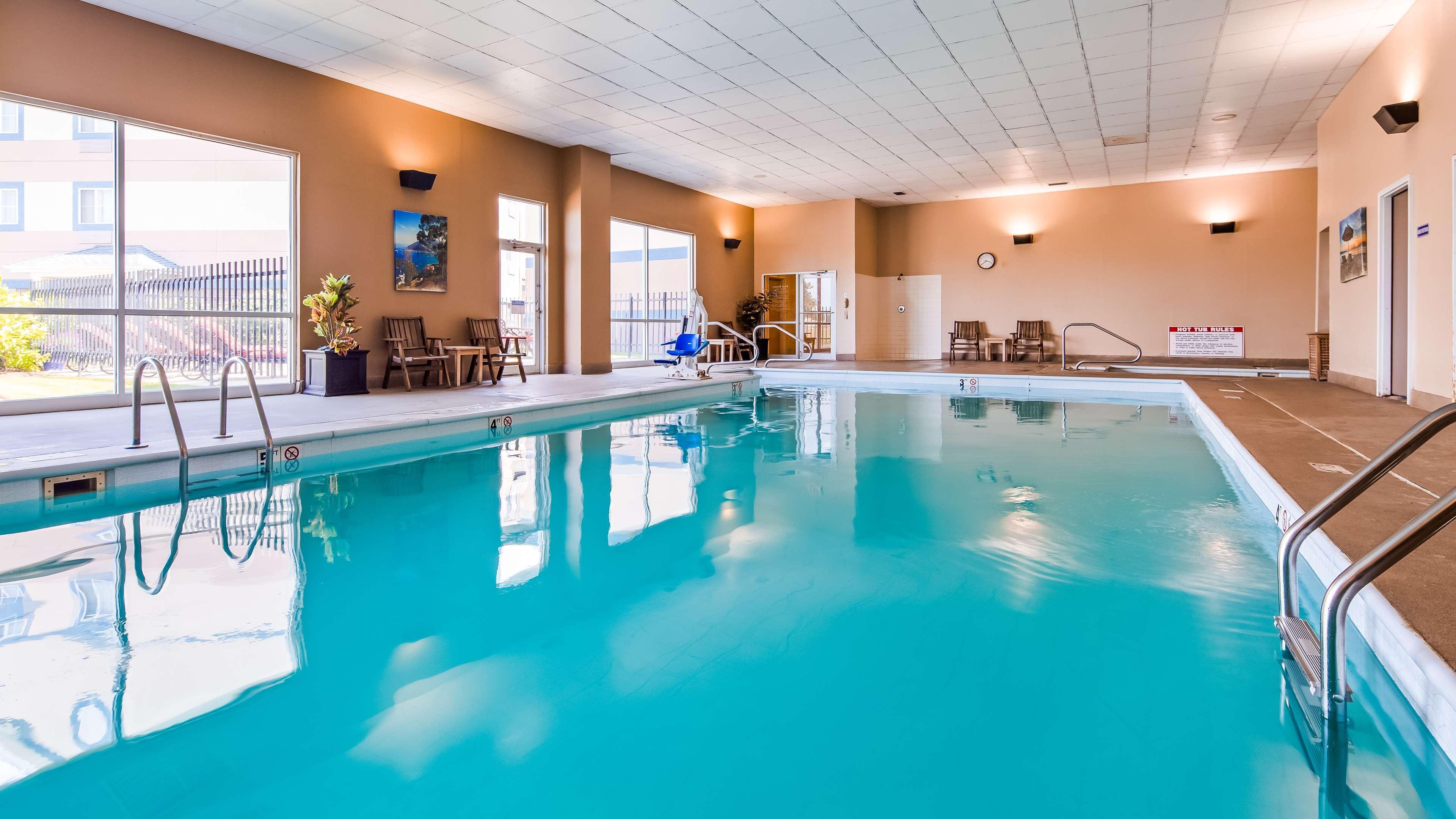Best Western Plus Brandywine Inn & Suites Monticello Buitenkant foto
