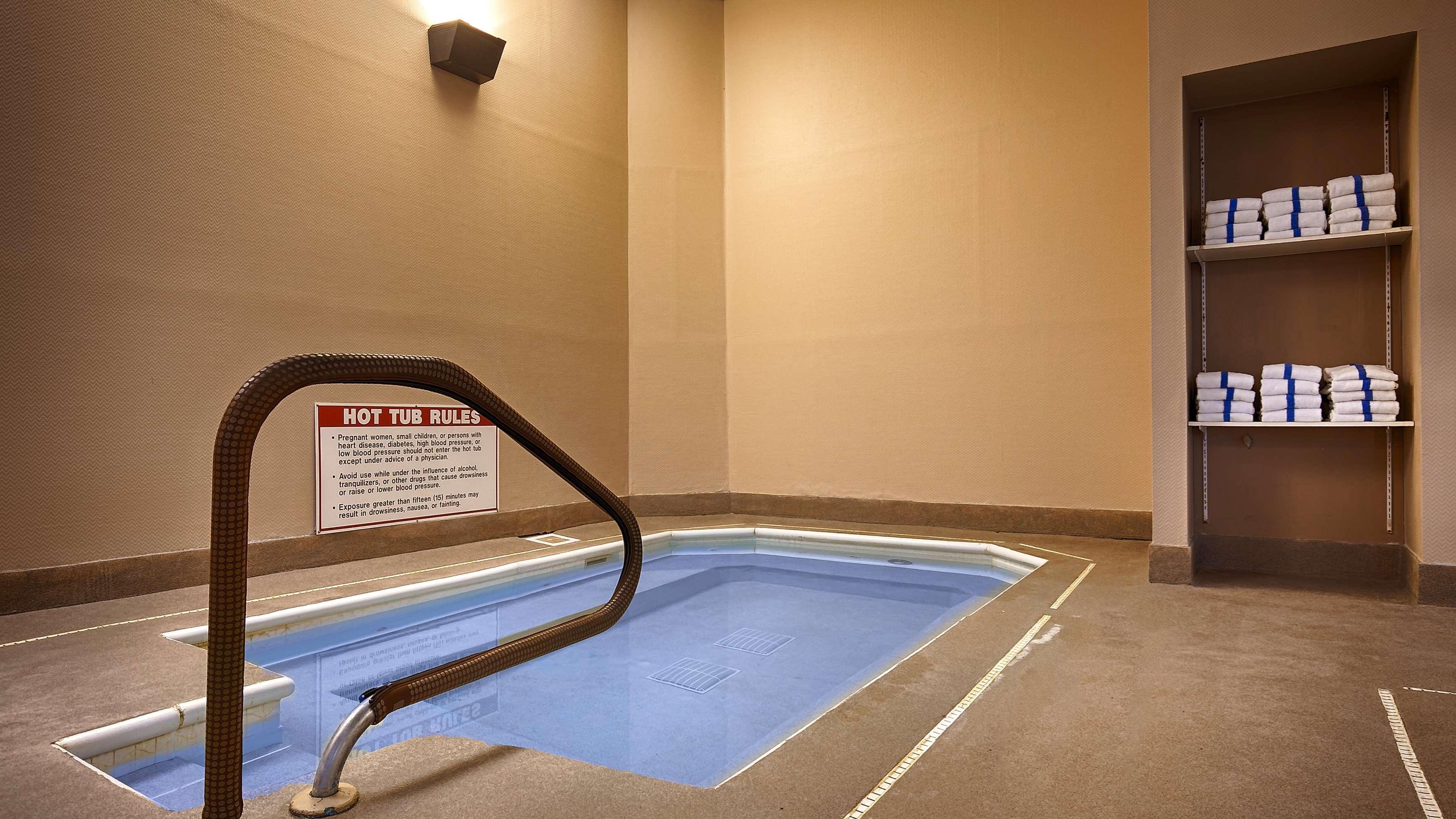 Best Western Plus Brandywine Inn & Suites Monticello Buitenkant foto
