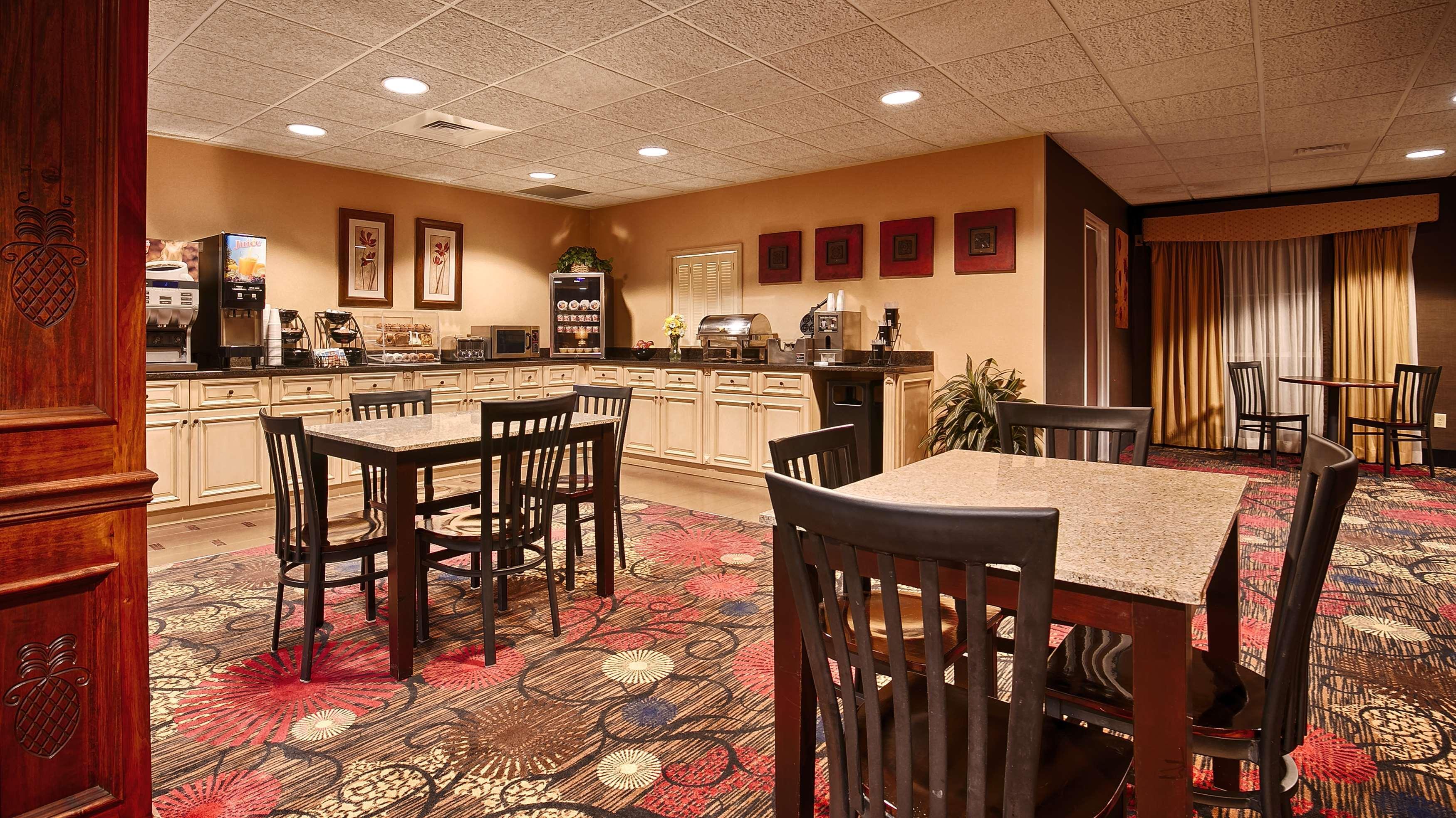 Best Western Plus Brandywine Inn & Suites Monticello Buitenkant foto